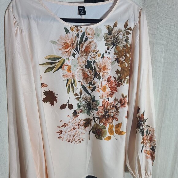 Cream Floral Detail Blouse - Picture 1 of 5